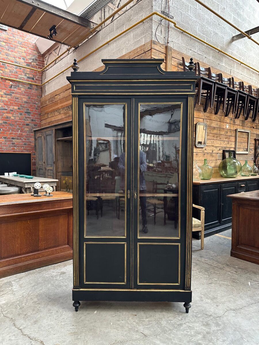 Napoleon III display cabinet