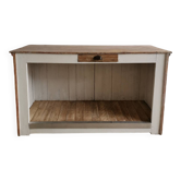 Kitchen Counter / Island