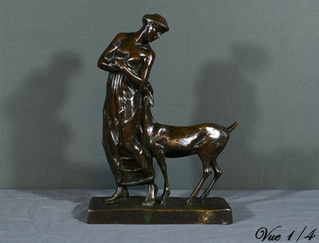 Bronze “Woman with Fawn”, Atelier Primavera – 1930