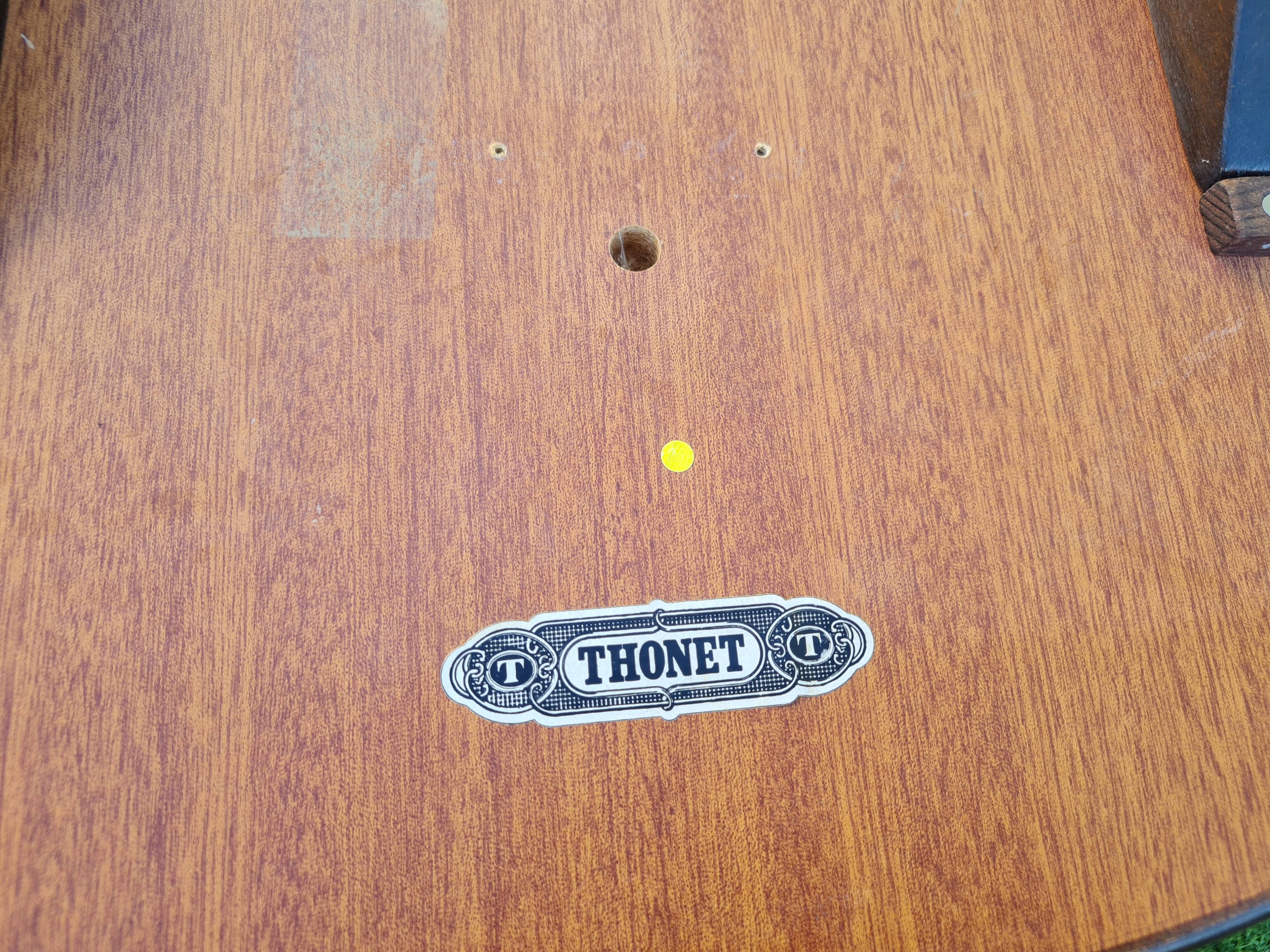 Extendable dining table Thonet