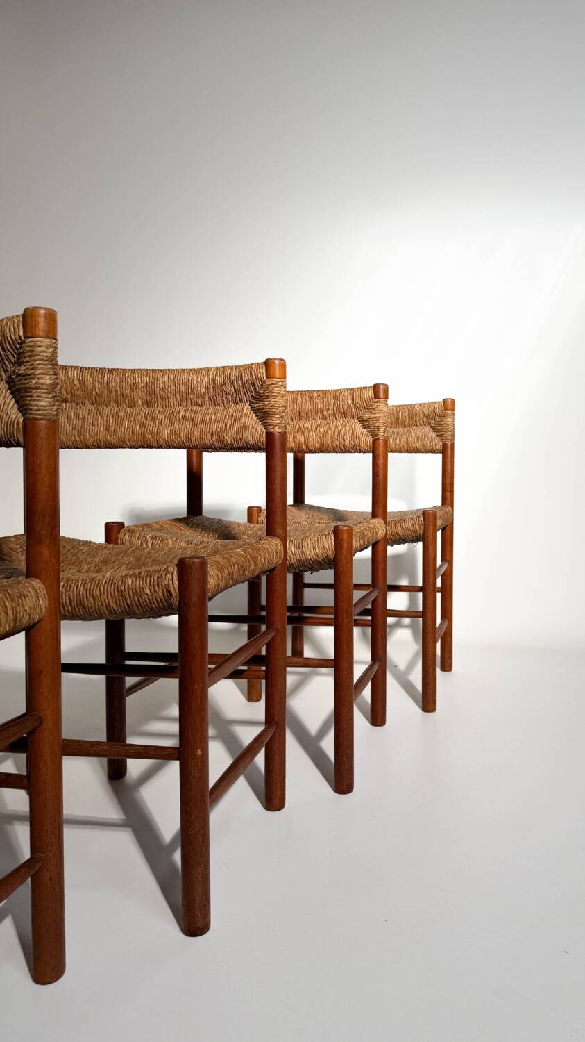 Lot de 5 chaises Charlotte Perriand modèle Dordogne