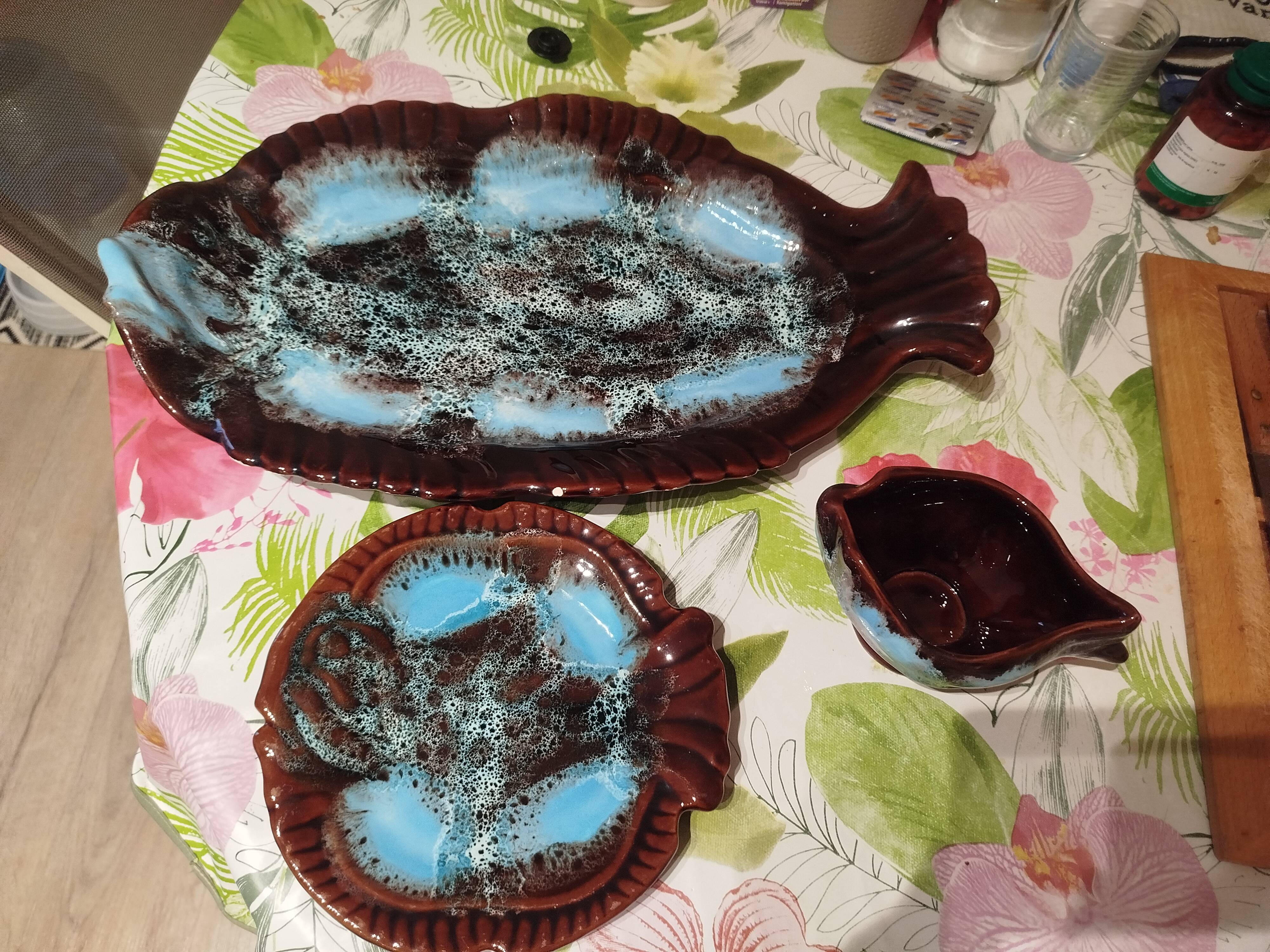 1970s vintage bouillabaisse service