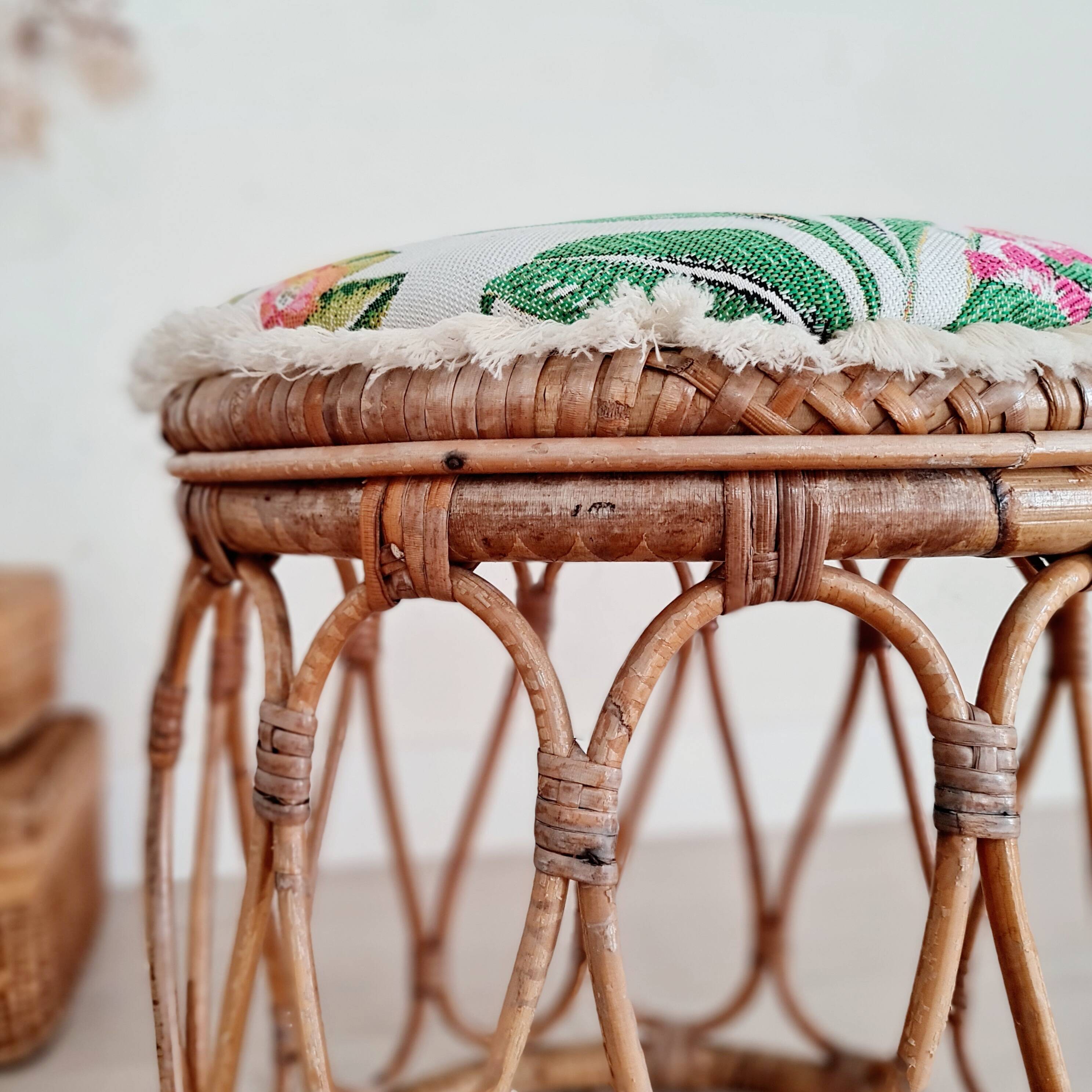 Pouf or end of rattan sofa with tropical seat