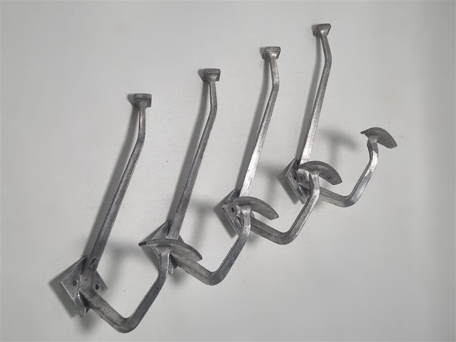 4 aluminium coat hooks
