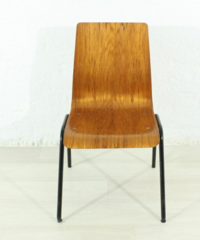 Chaise en teck des années 60