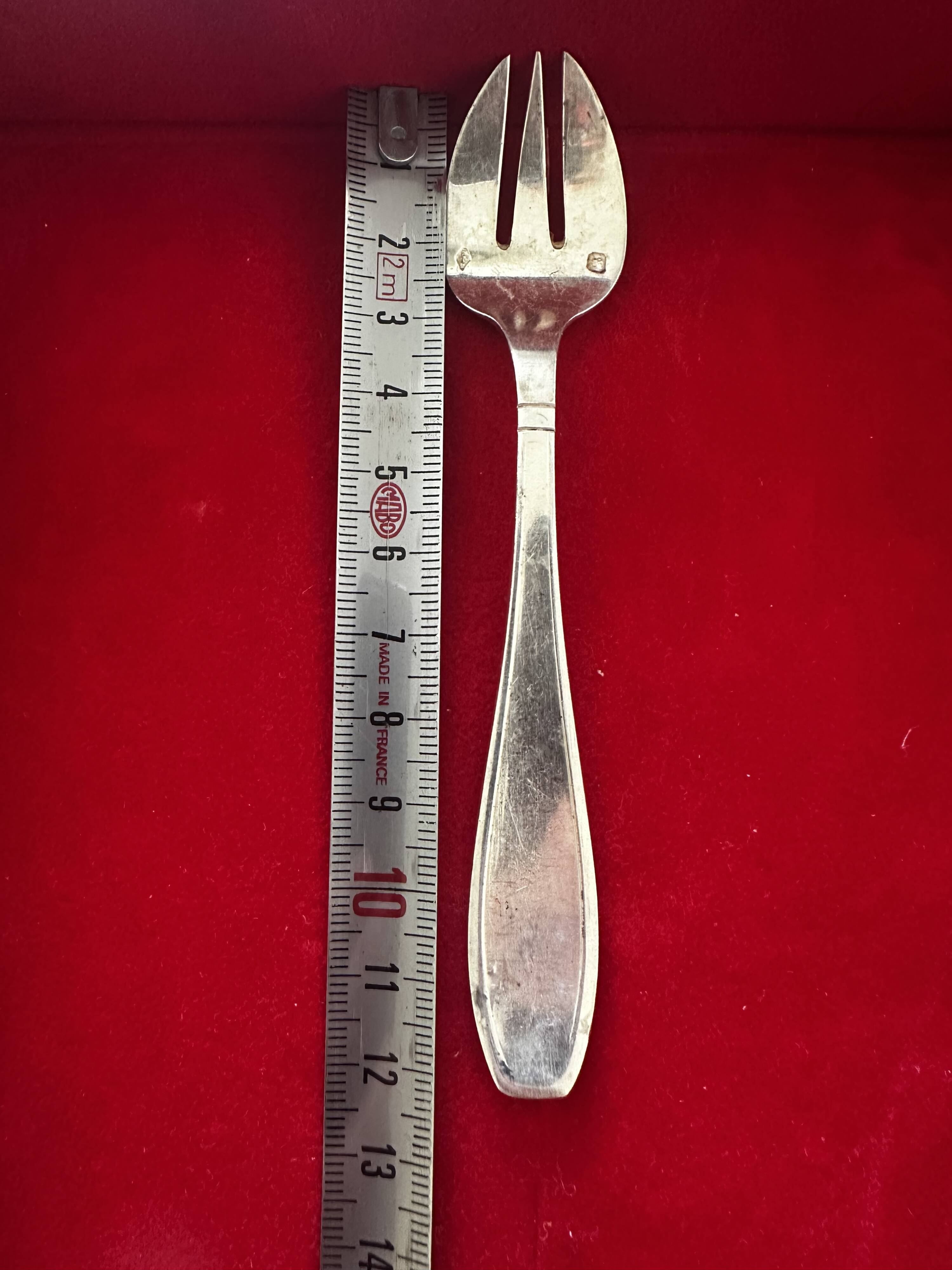 6 Oyster forks, Art Deco period 1930 - solid silver, initials YD