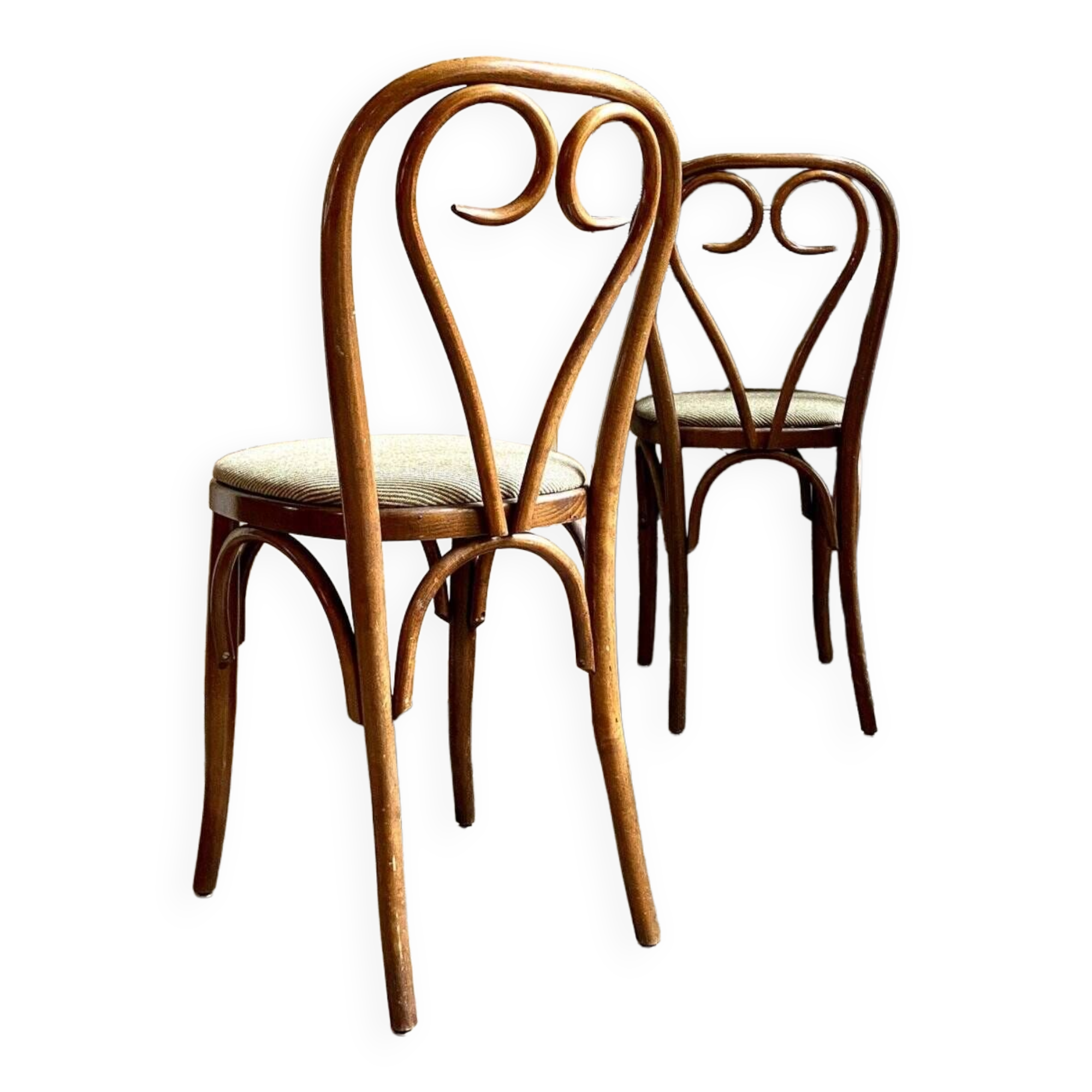 Heart bistro chair in beech and green wool