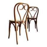 Heart bistro chair in beech and green wool