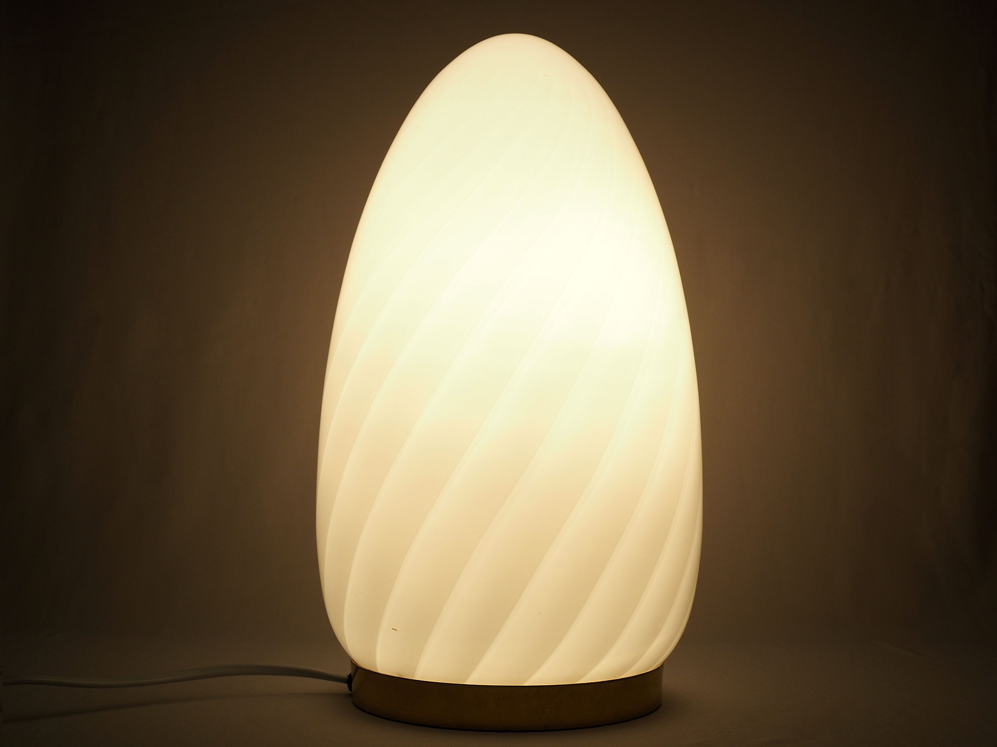 Italian art glass egg table lamp by Vetri Murano, 1970