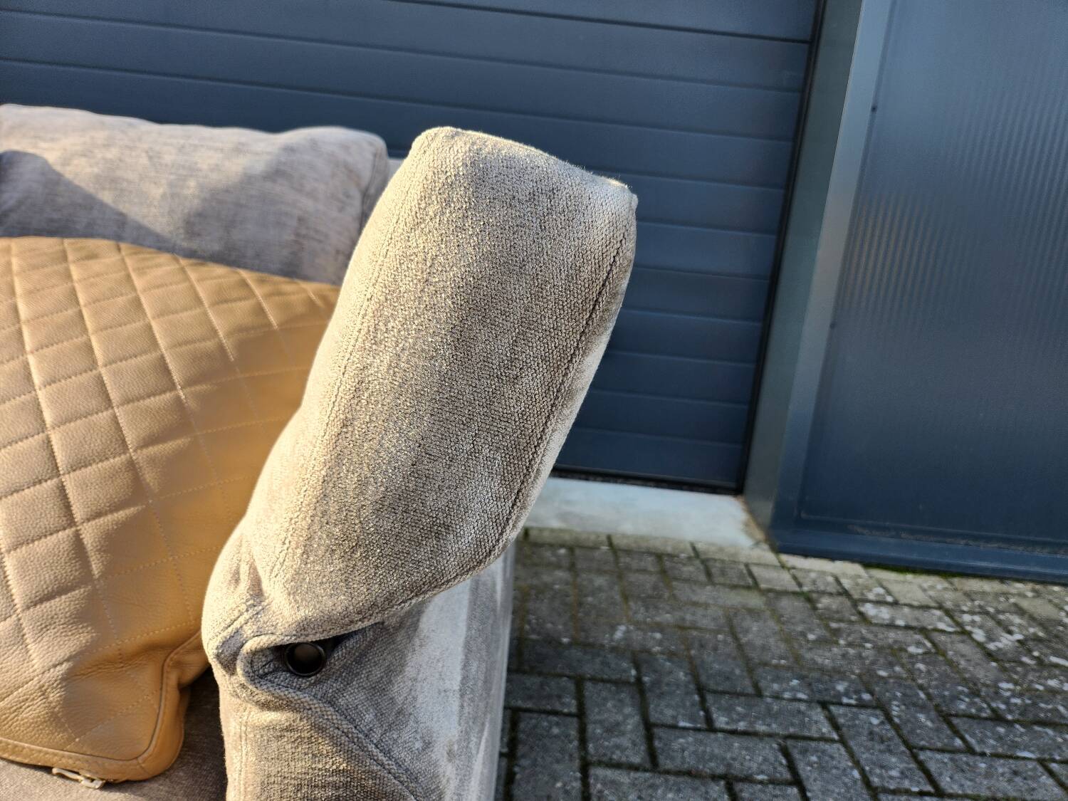 Minotti Collar sofa by Rodolfo Dordoni