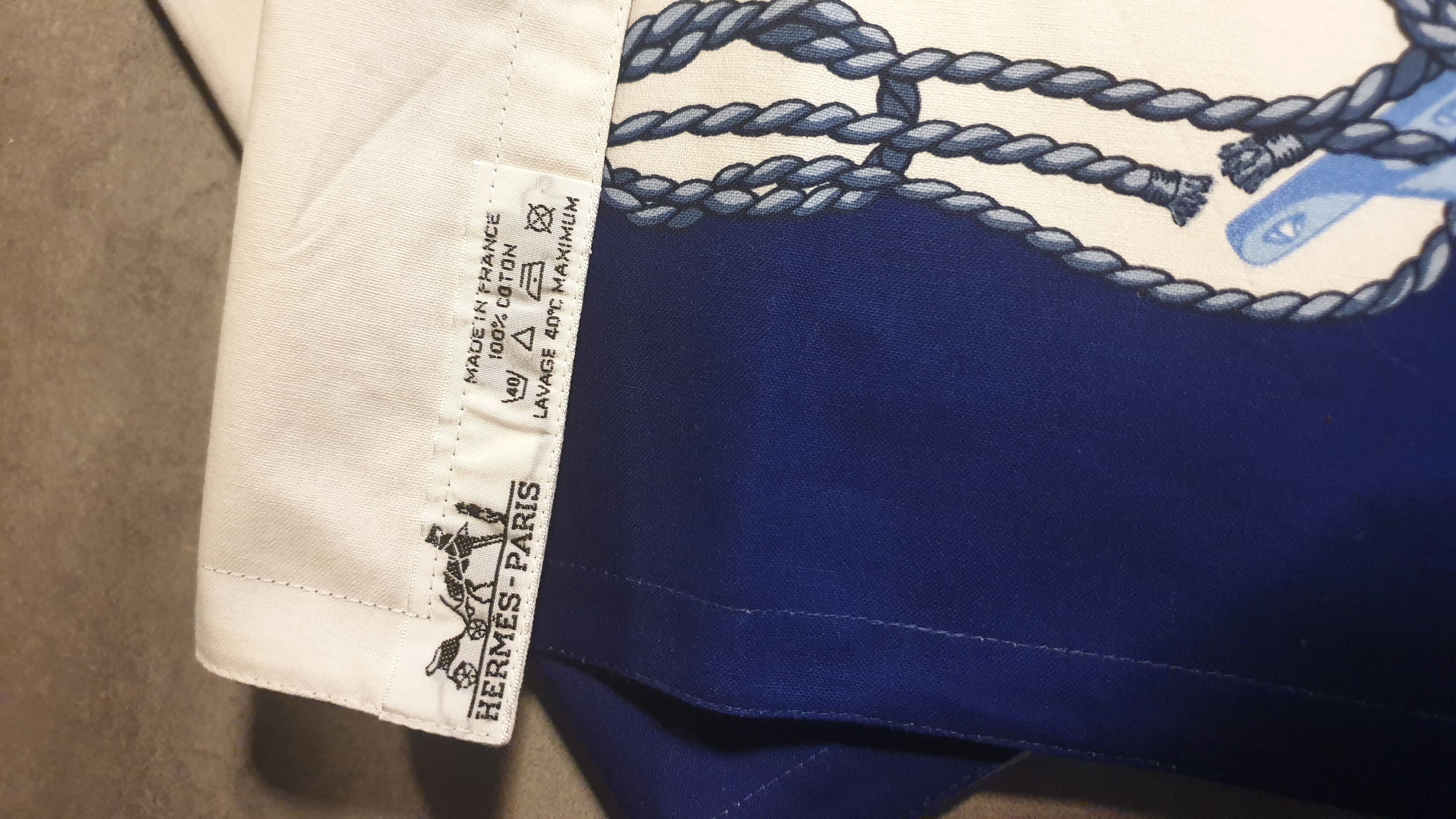 2 table clothes and 2 napkins Hermès House