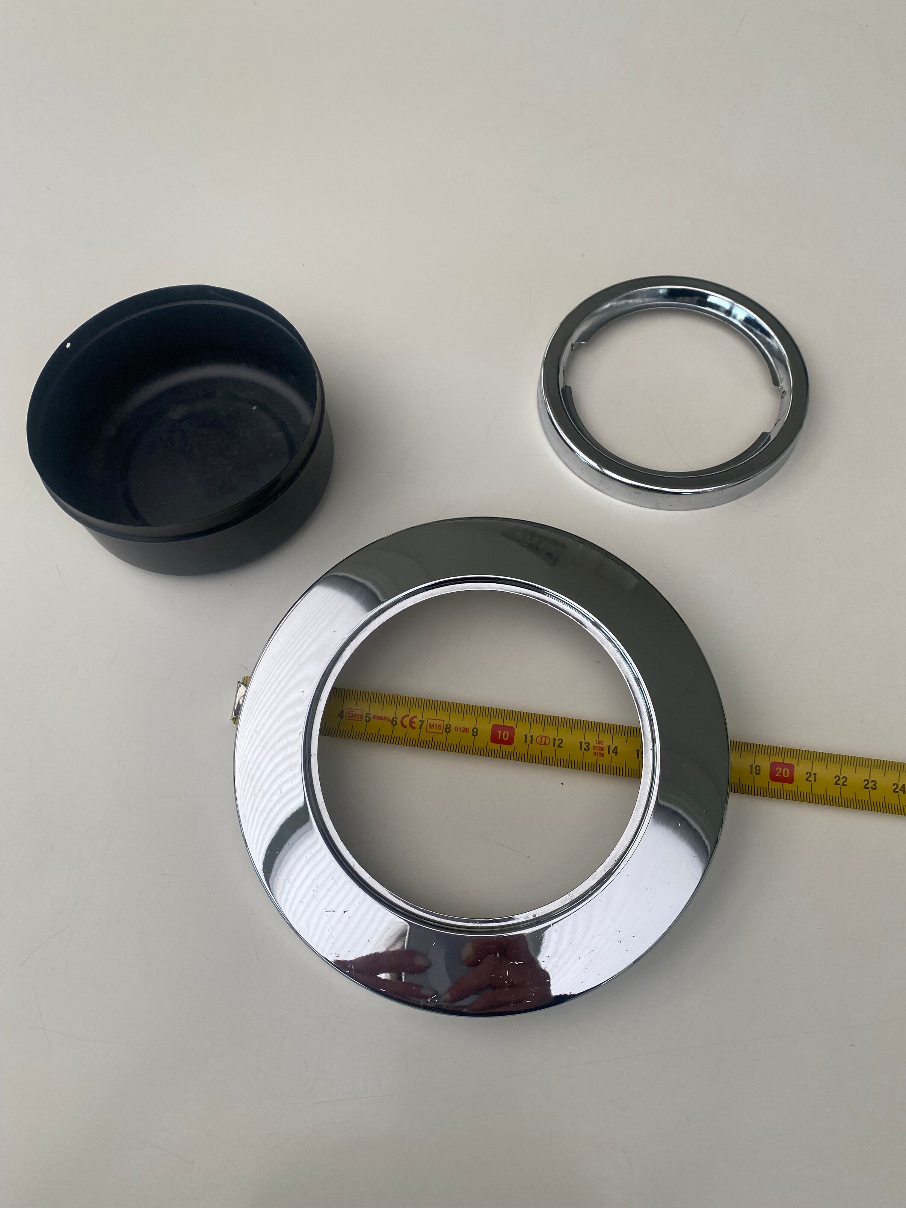 Vintage 70 metal ashtray space age