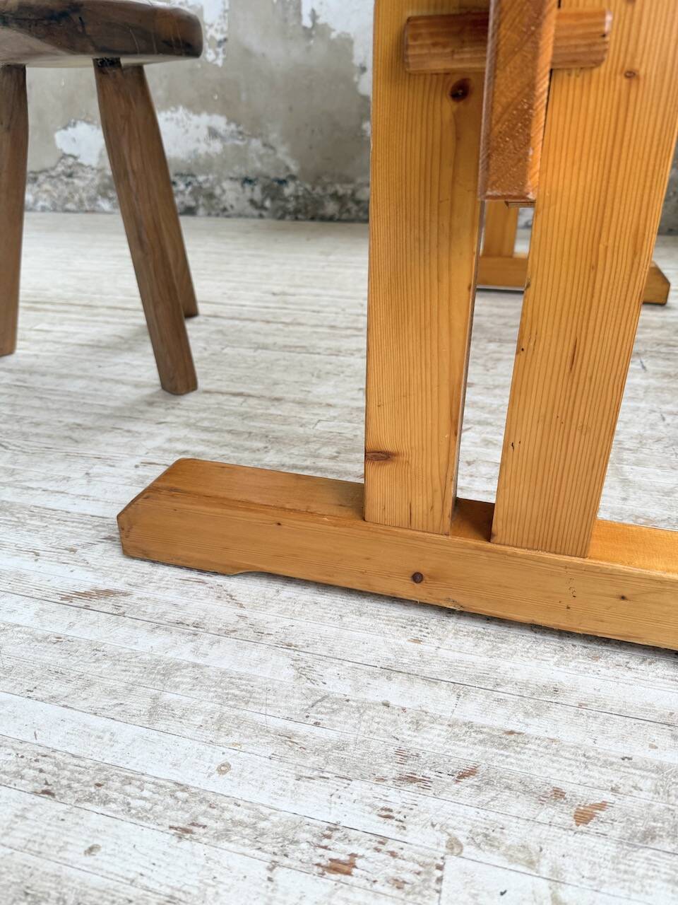 Perriand mountain furniture table 1970