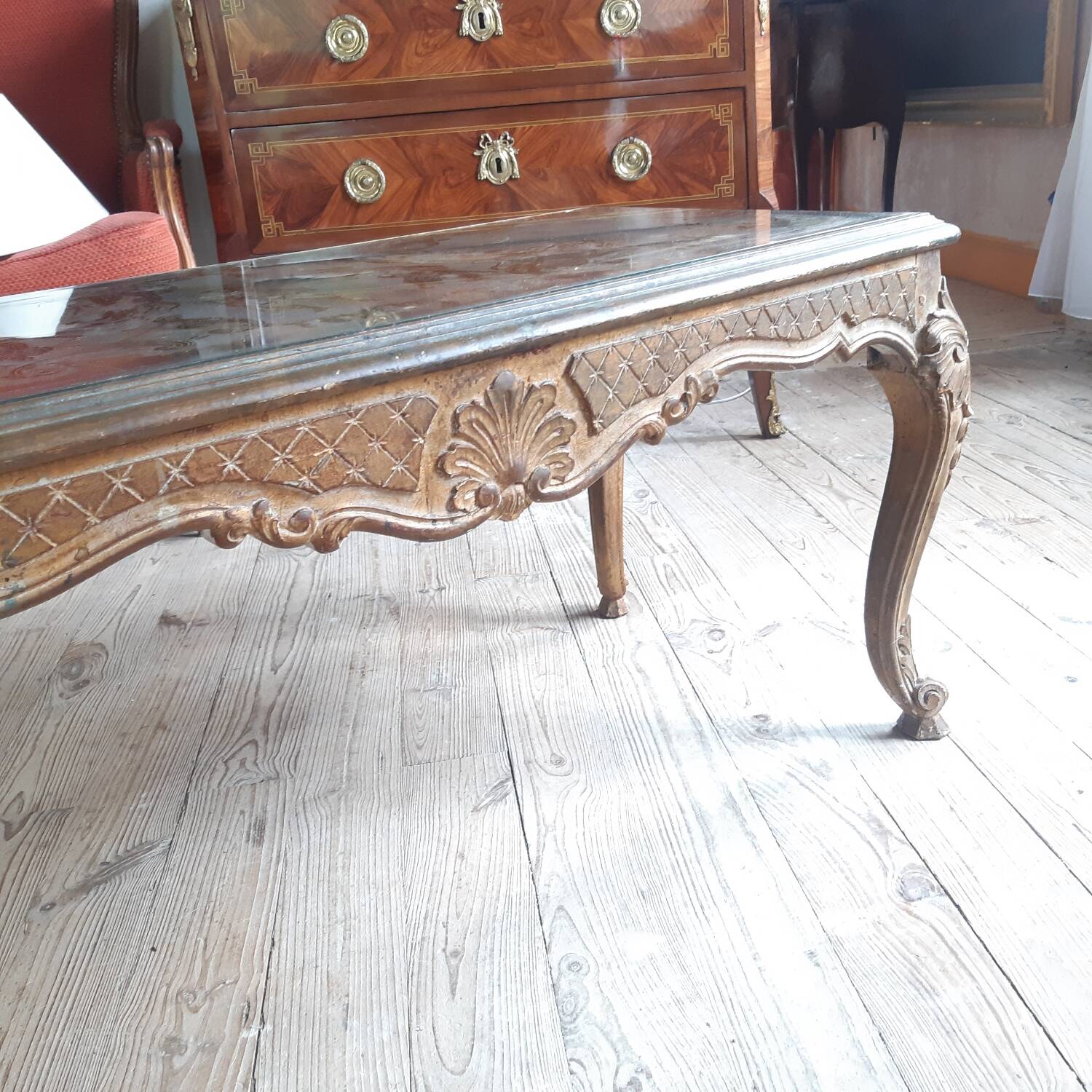 Églomisé glass coffee table