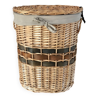 wicker / rattan basket 1970