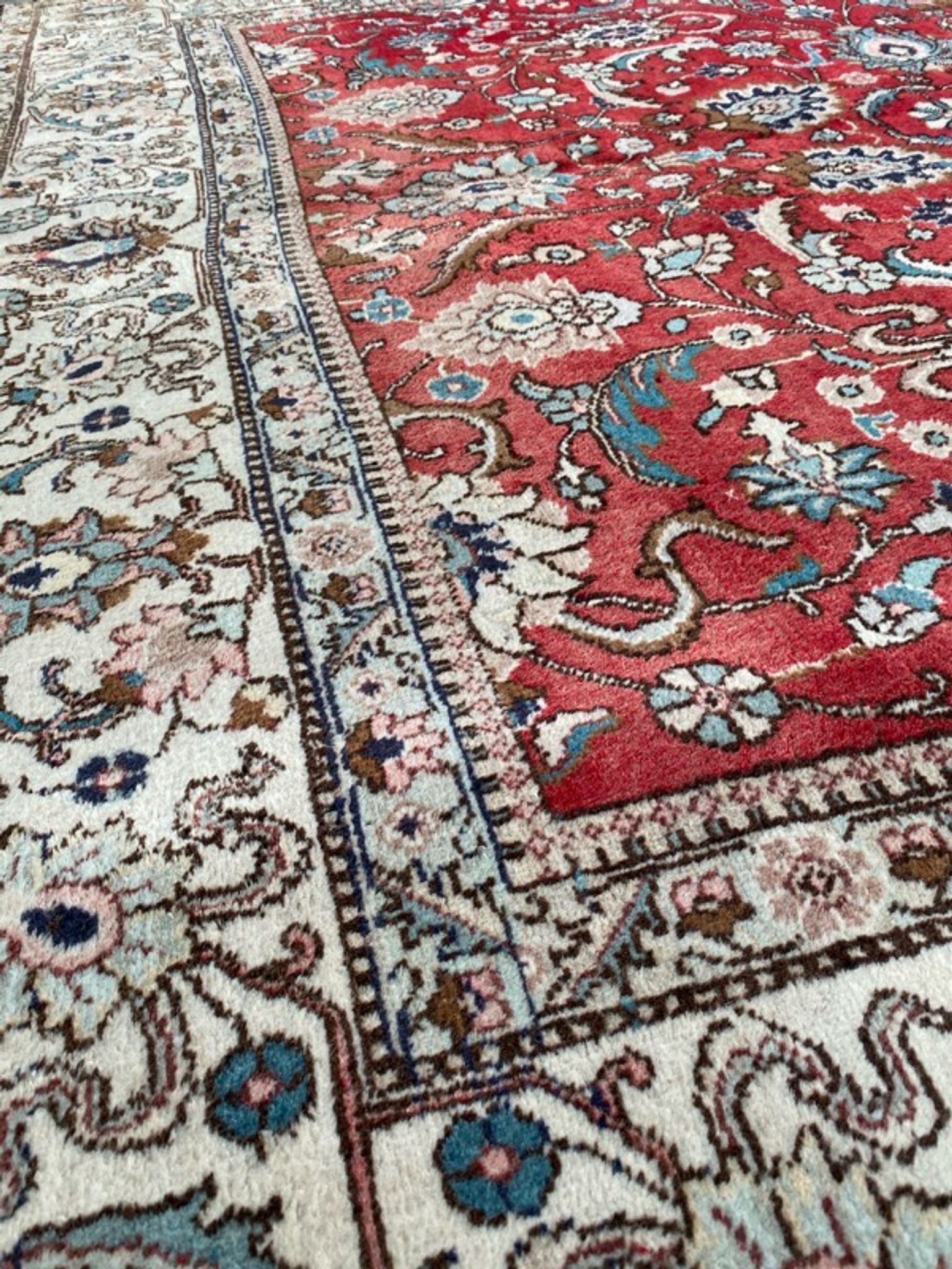 Large vintage Persian carpet tabriz 244x344 cm