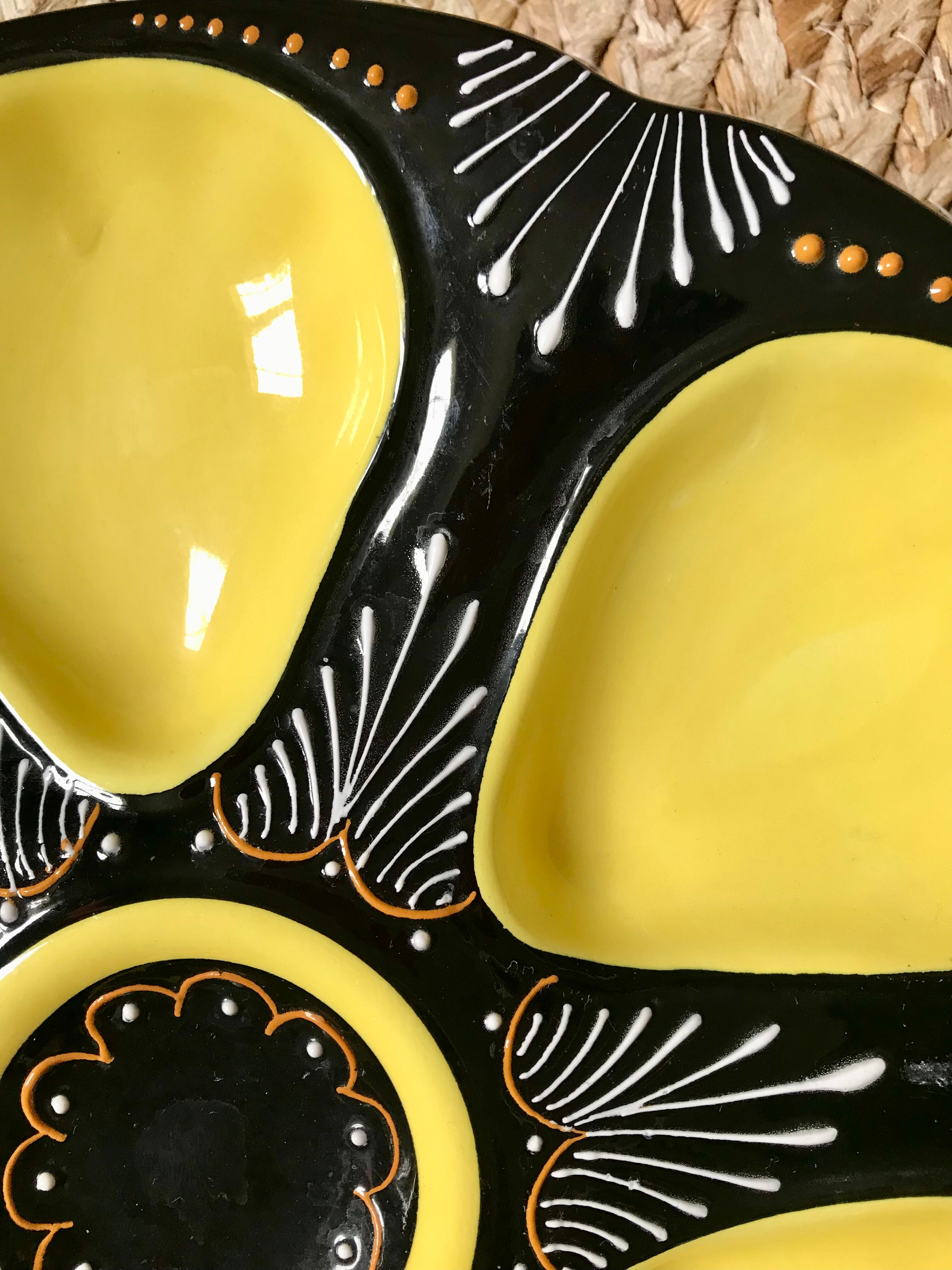 Henriot Quimper oyster plate