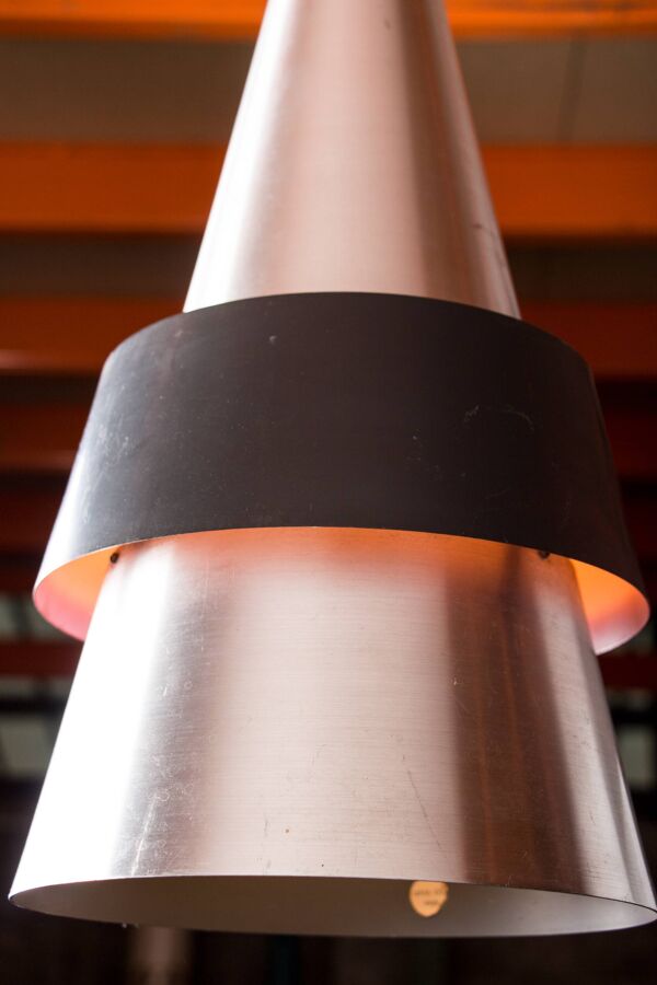 Grande suspension Danois en Aluminium, modèle Corona par Jo Hammerborg pour Fog & Mørup 1960.