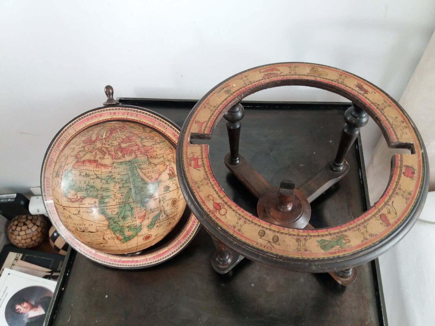 ANTIQUE WOODEN DESK TERRESTRIAL GLOBE ITALY 20TH CENTURY