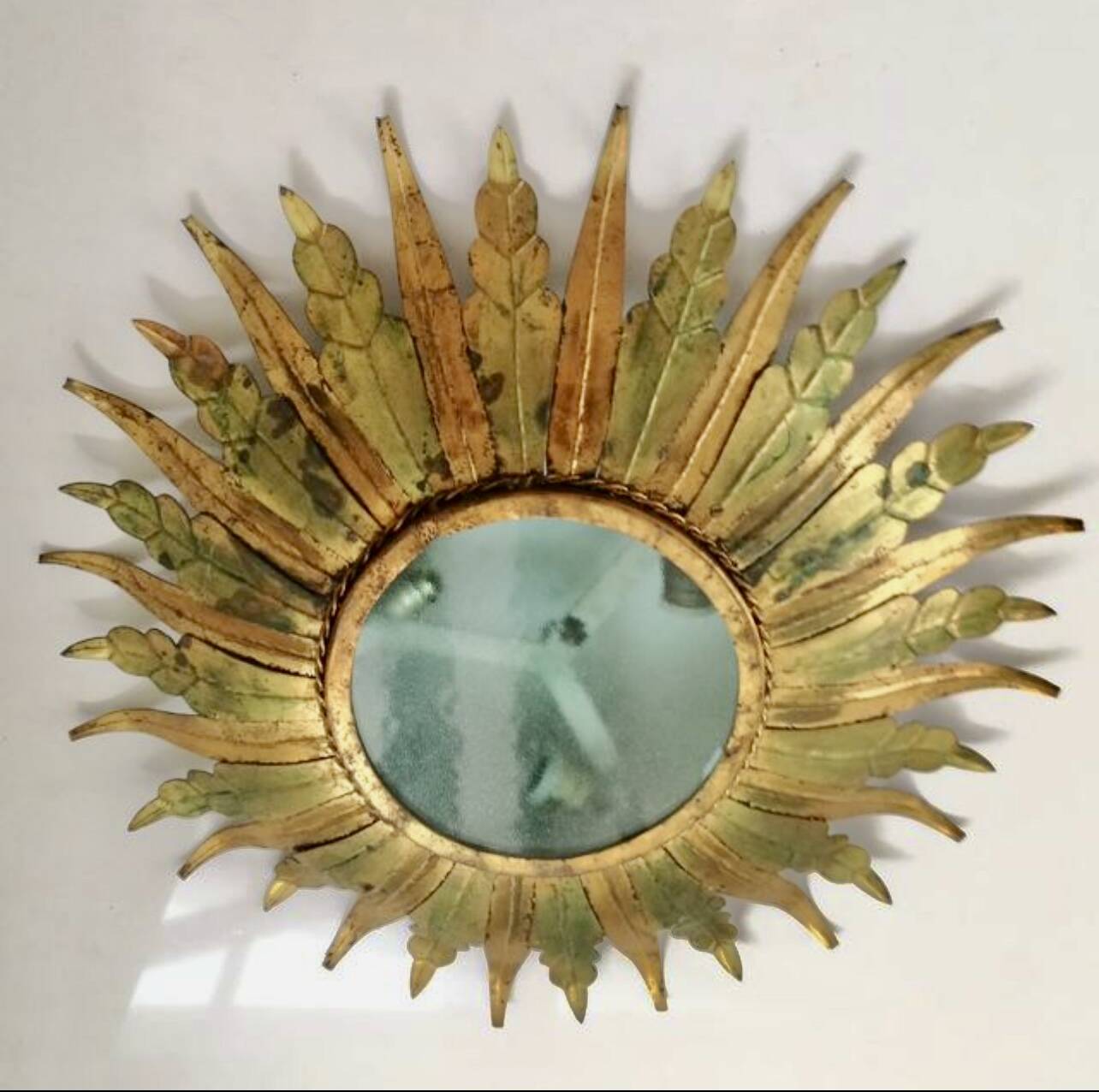 Lustre / plafonnier soleil doré métal verre , 1960s