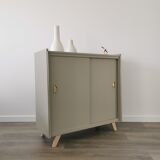Storage cabinet
