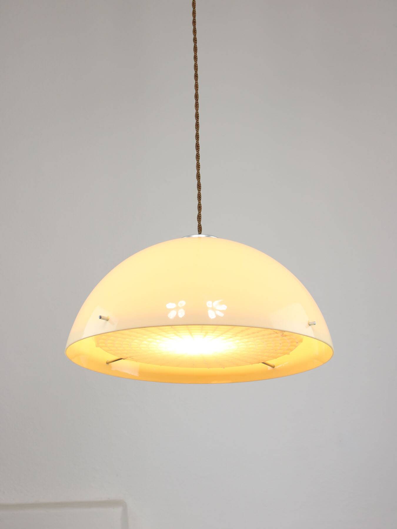 Italian space age beige plexiglass pendant lamp, 1970s