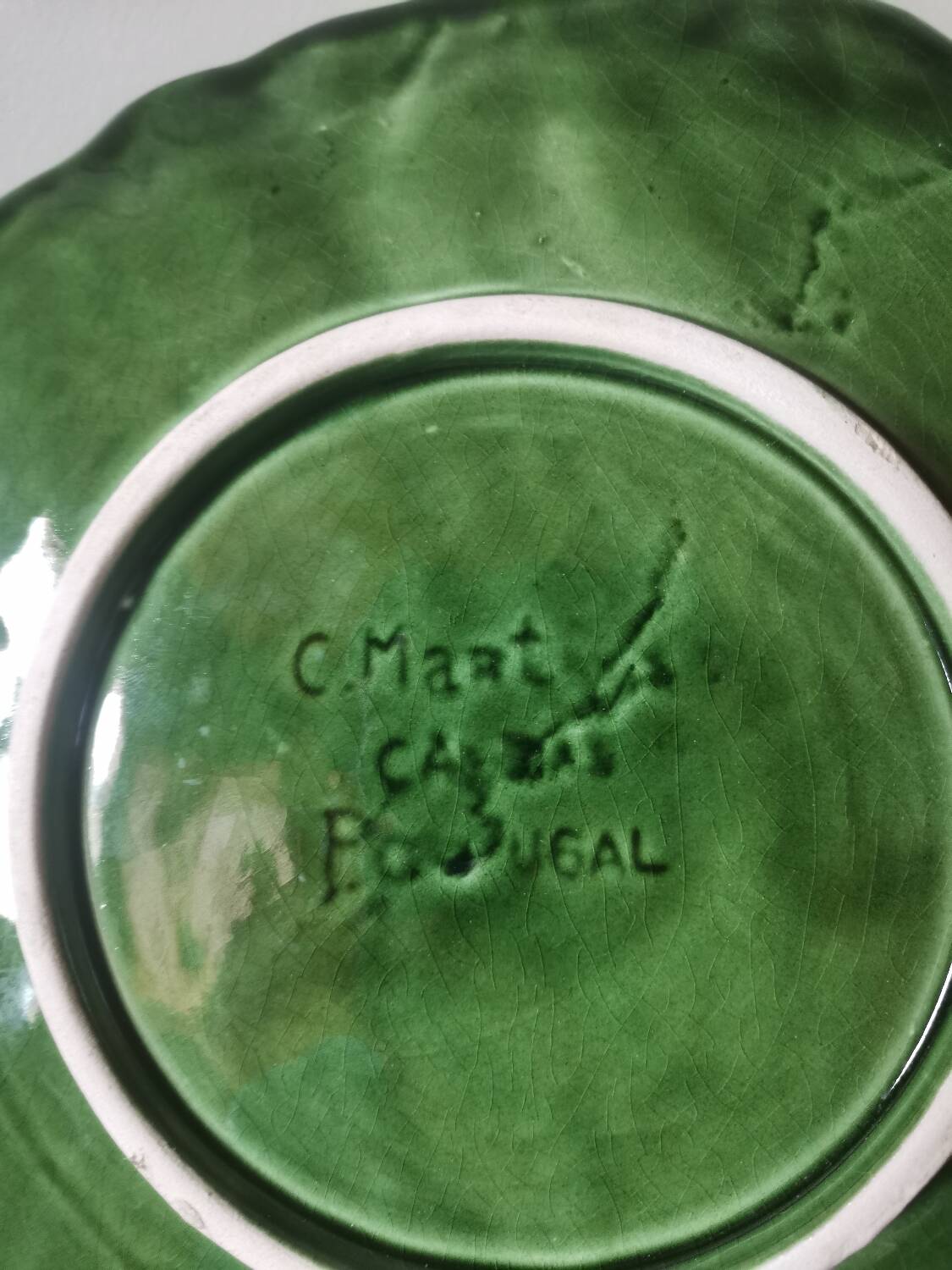 Plate signed vintage pineapple barbotine Portugal hand painted