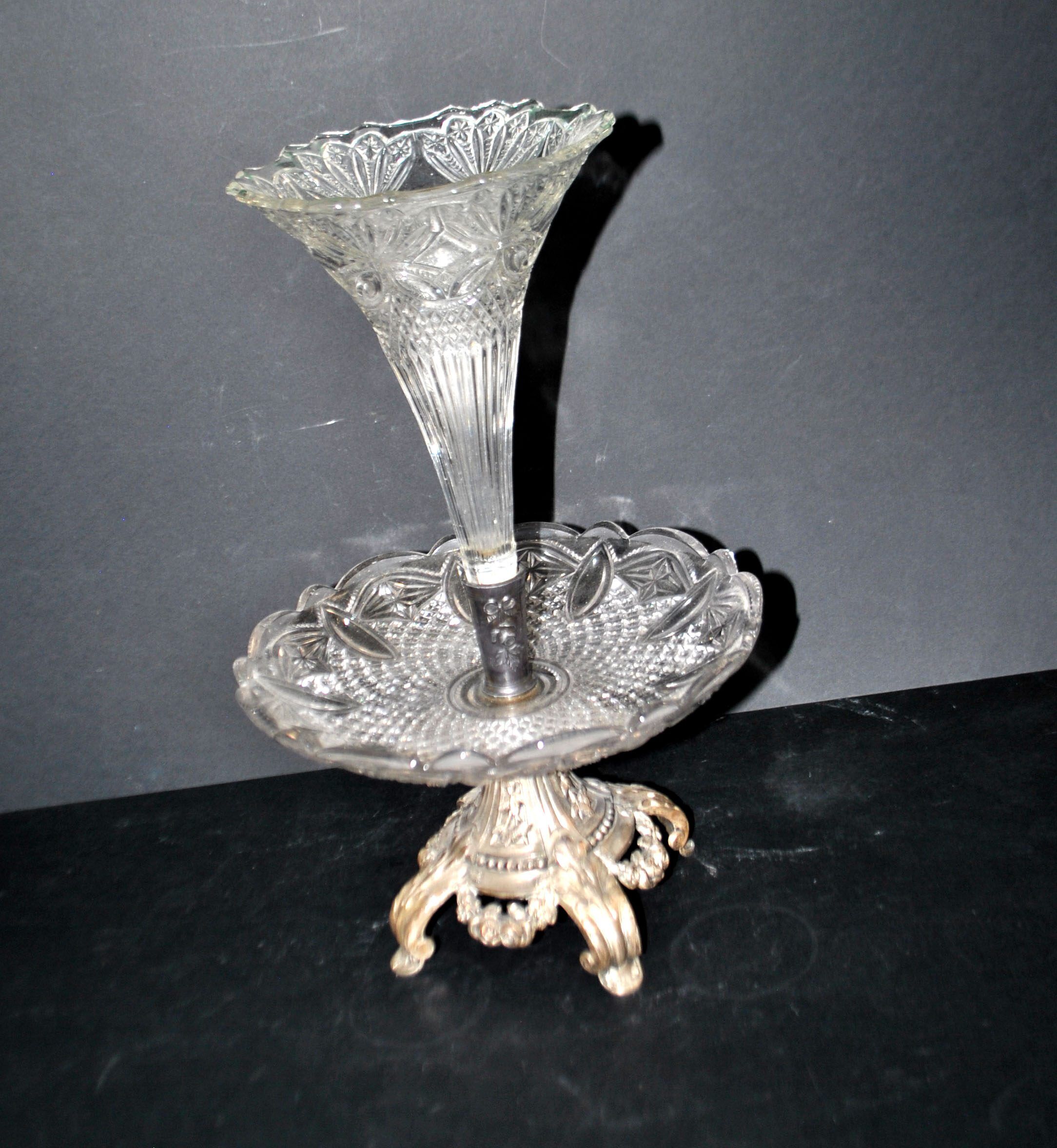 Romantic centrepiece – tulip-shaped glass vase with silver-plated metal from 1900