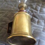 Brass pigeon lamp