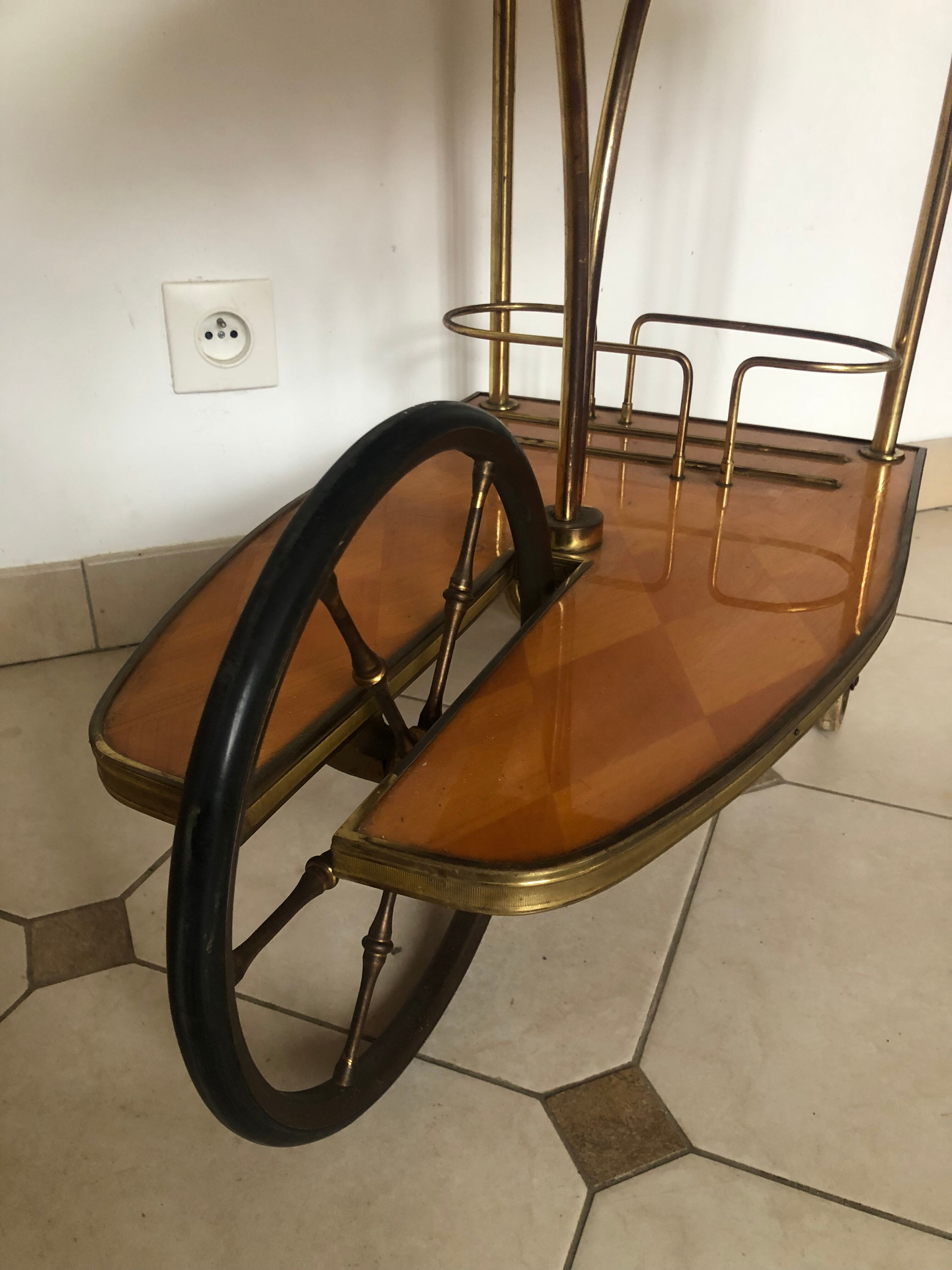 Vintage service on wheels