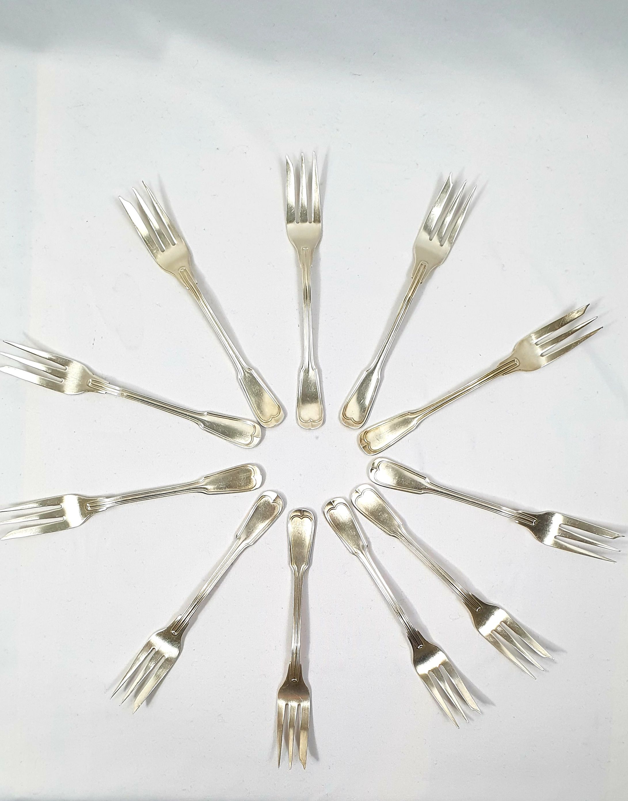 11 dessert forks Silver plated Christofle cakes 24 g vintage antique 1844 - 1935