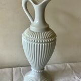 Carafe vase in white opaline