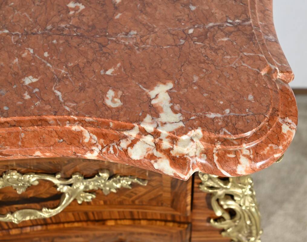 Tomb Commode in Violet Wood Marquetry, Transition Louis XIV / Louis XV style – 1st Par