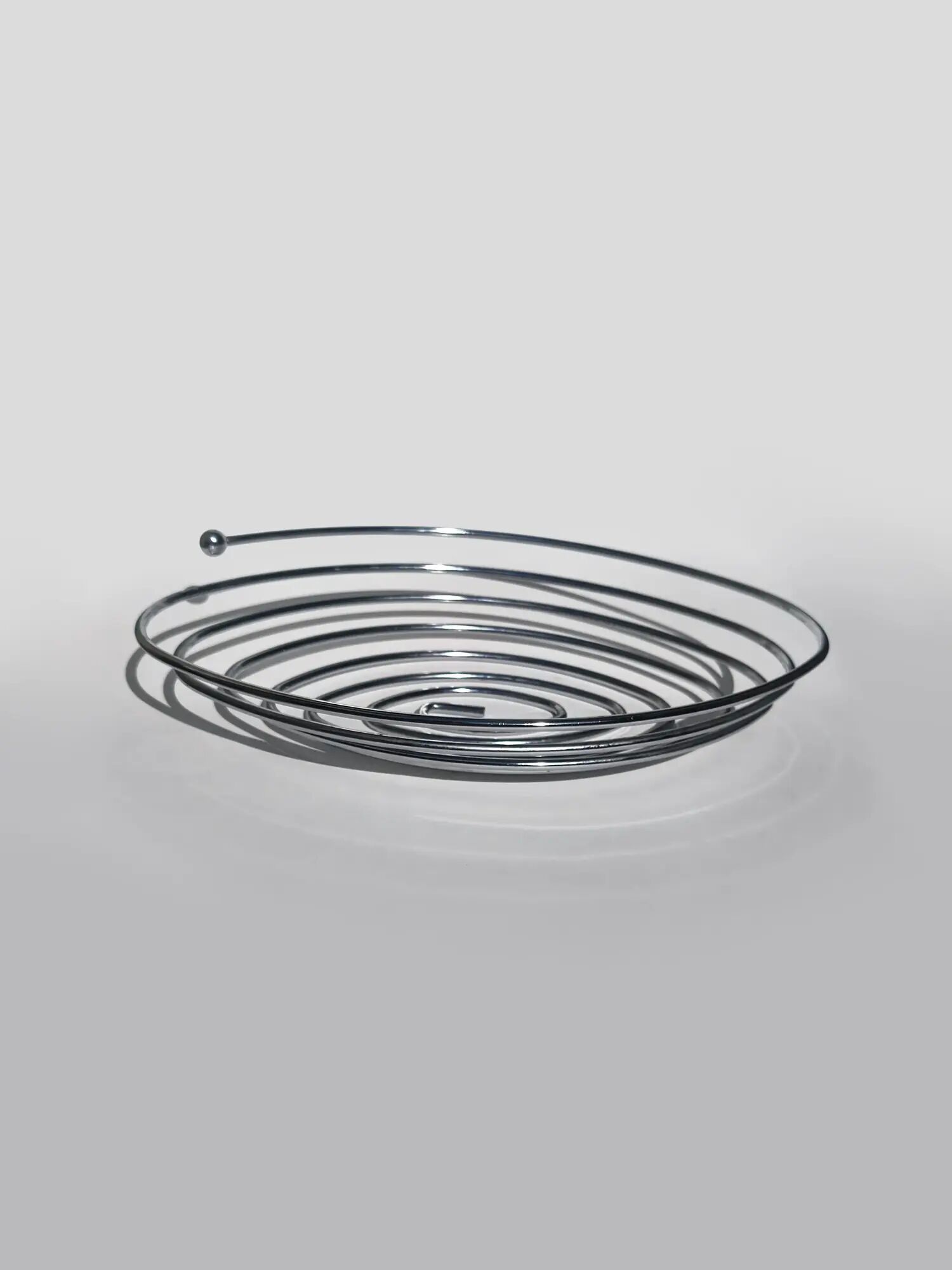 Spiral fruit bowl