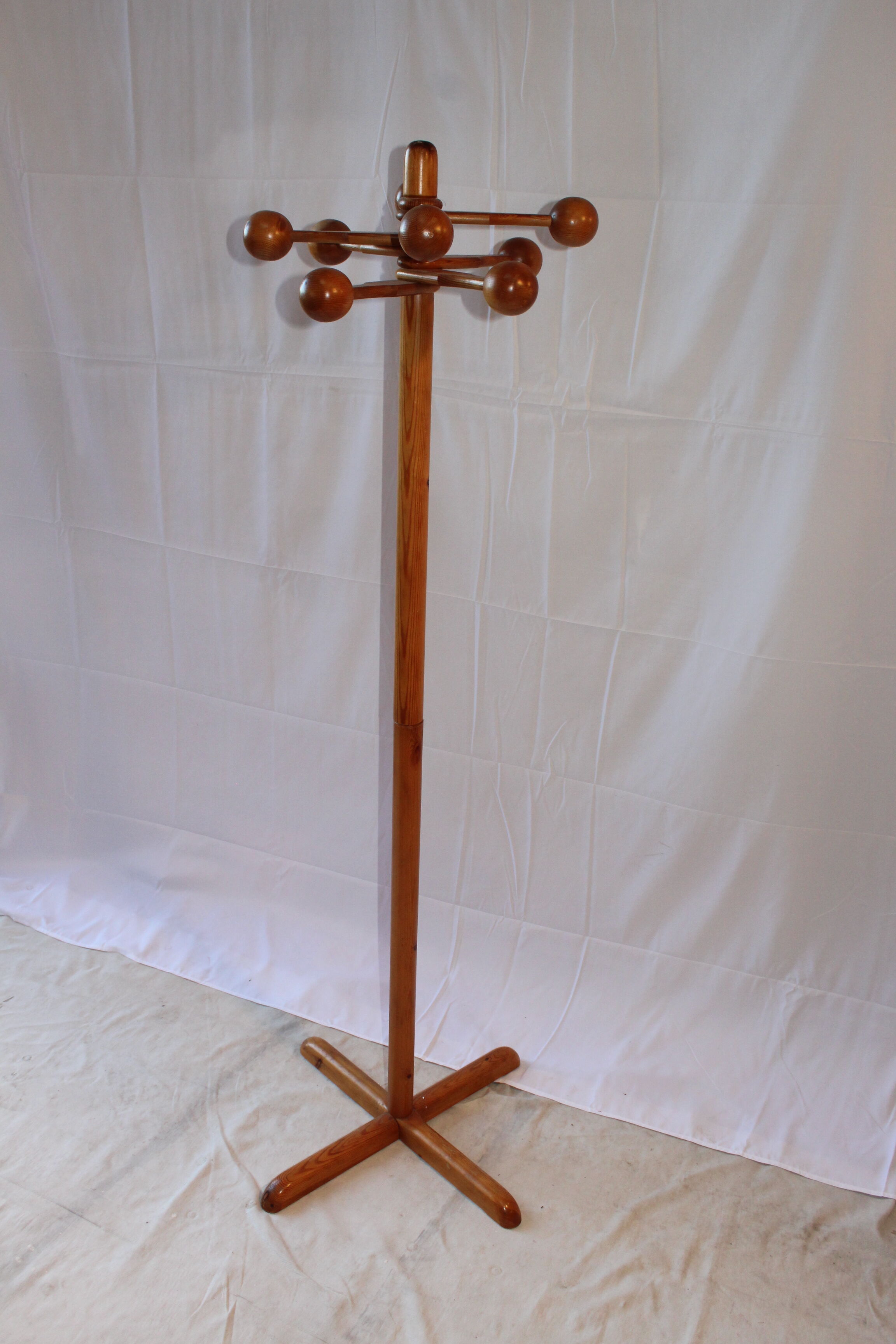 Coat rack scandinavian design in wood