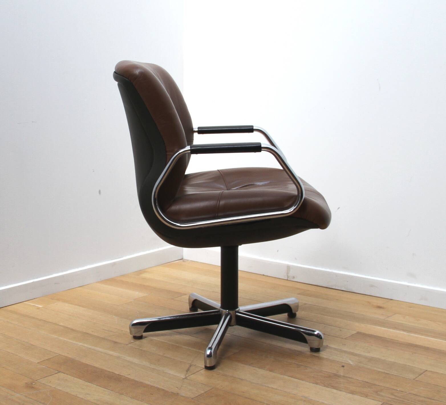 Paire de fauteuils 454 Conférence, Steelcase Strafor