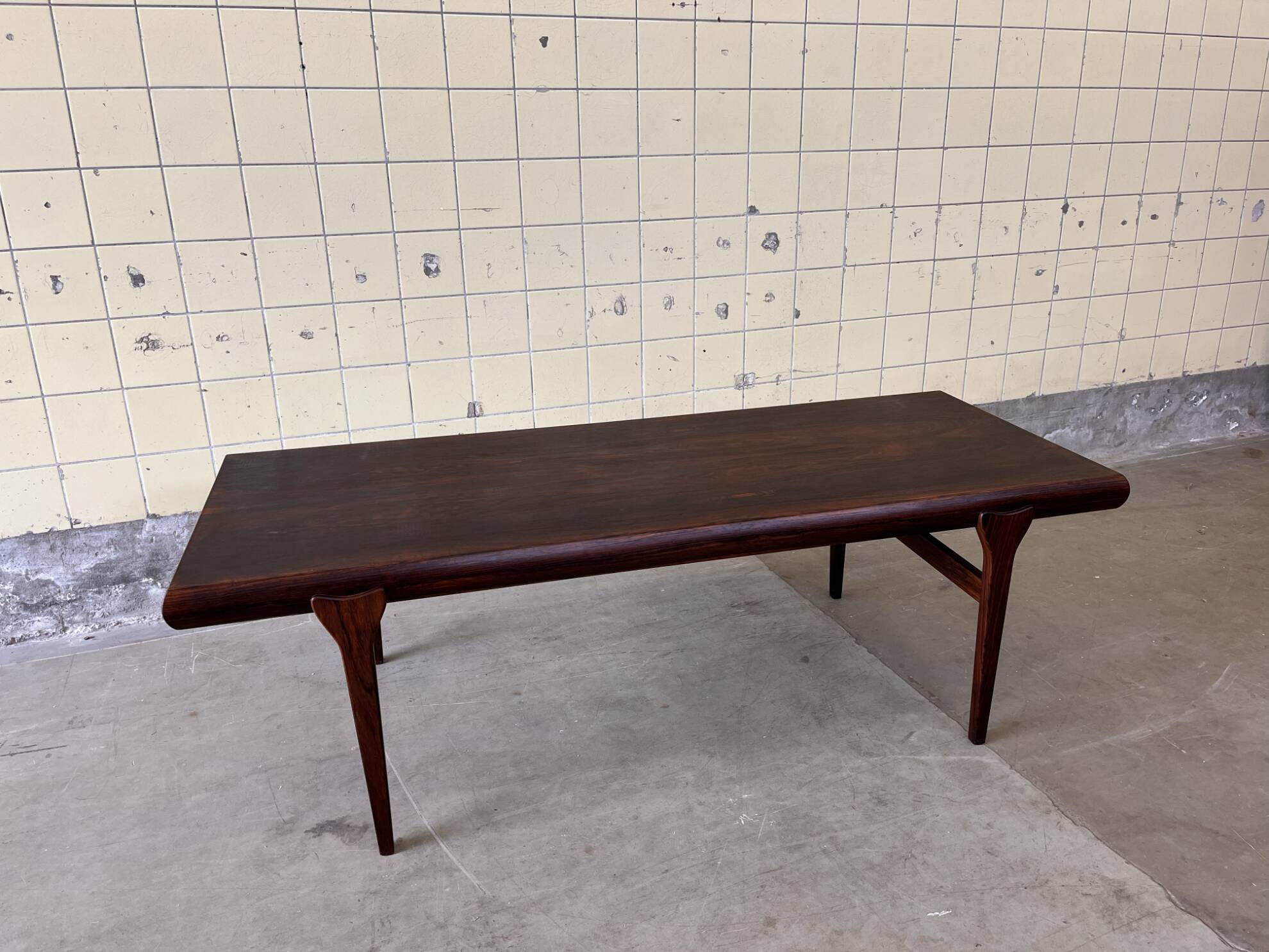 Rosewood coffee table by Johannes Andersen for Uldum Møbelfabrik