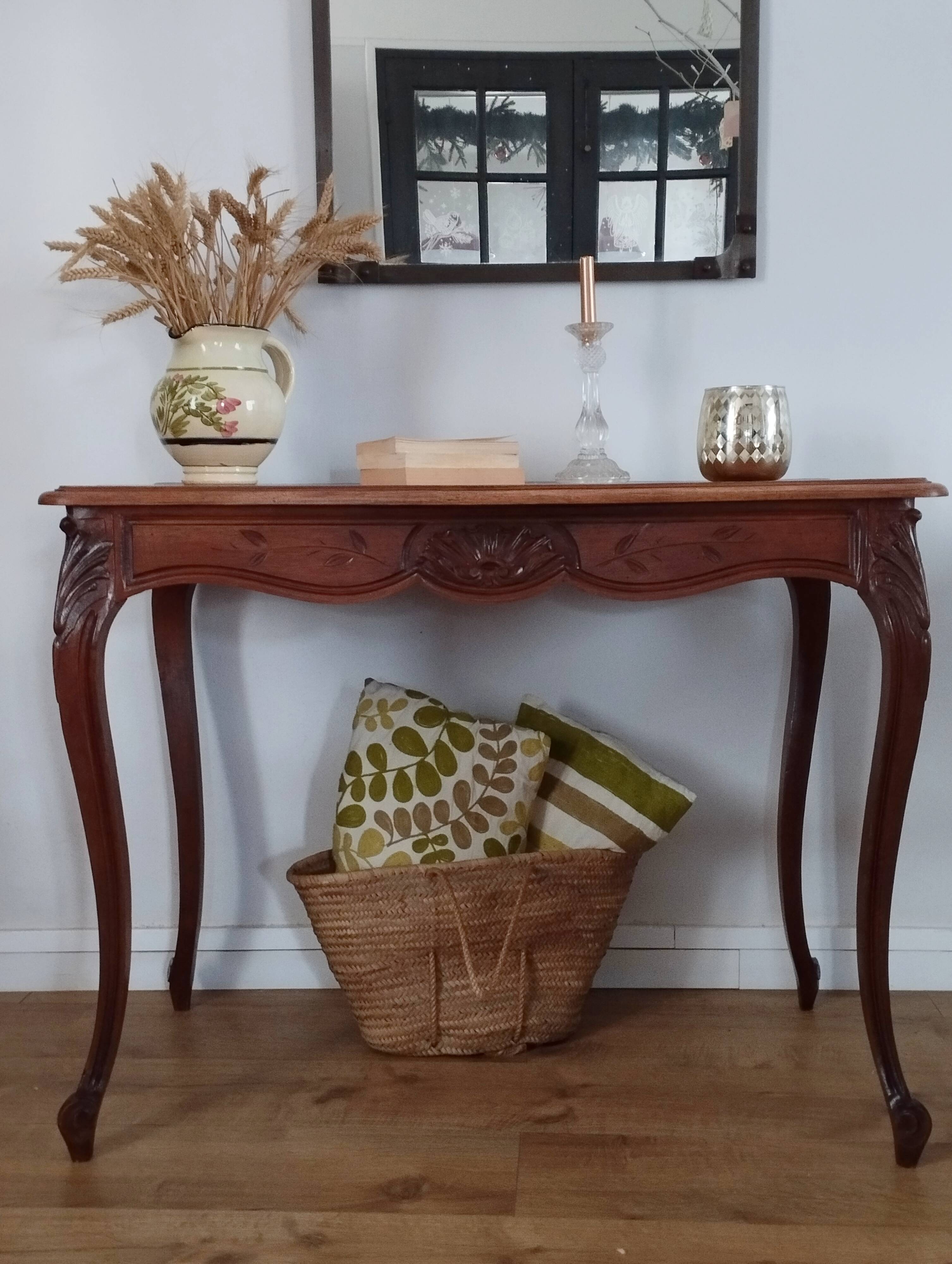 Secretary table, Louis XV style side table.
