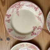 Mismatched series of 4 old “Terre de fer” flat plates