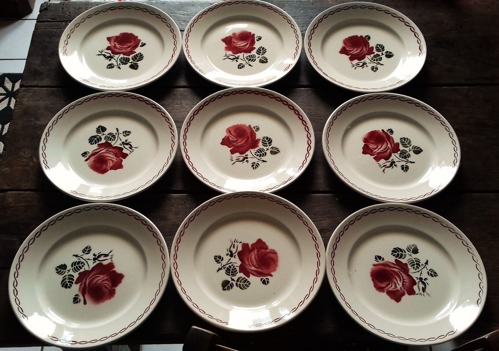 Lot 9 plates Badonviller germaine rose 1940