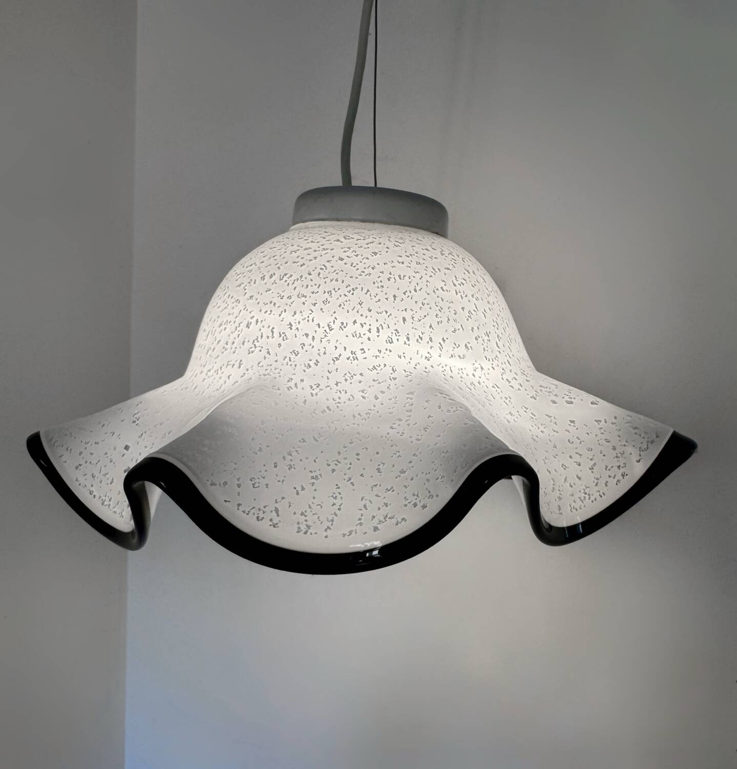 Murano glass flower pendant from the 1970s