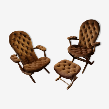 Paire de fauteuils pliant en velours et une ottoman 1950