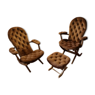 Paire de fauteuils pliant en velours et une ottoman 1950