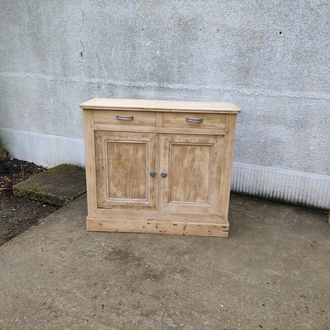 Parisian buffet in natural wood