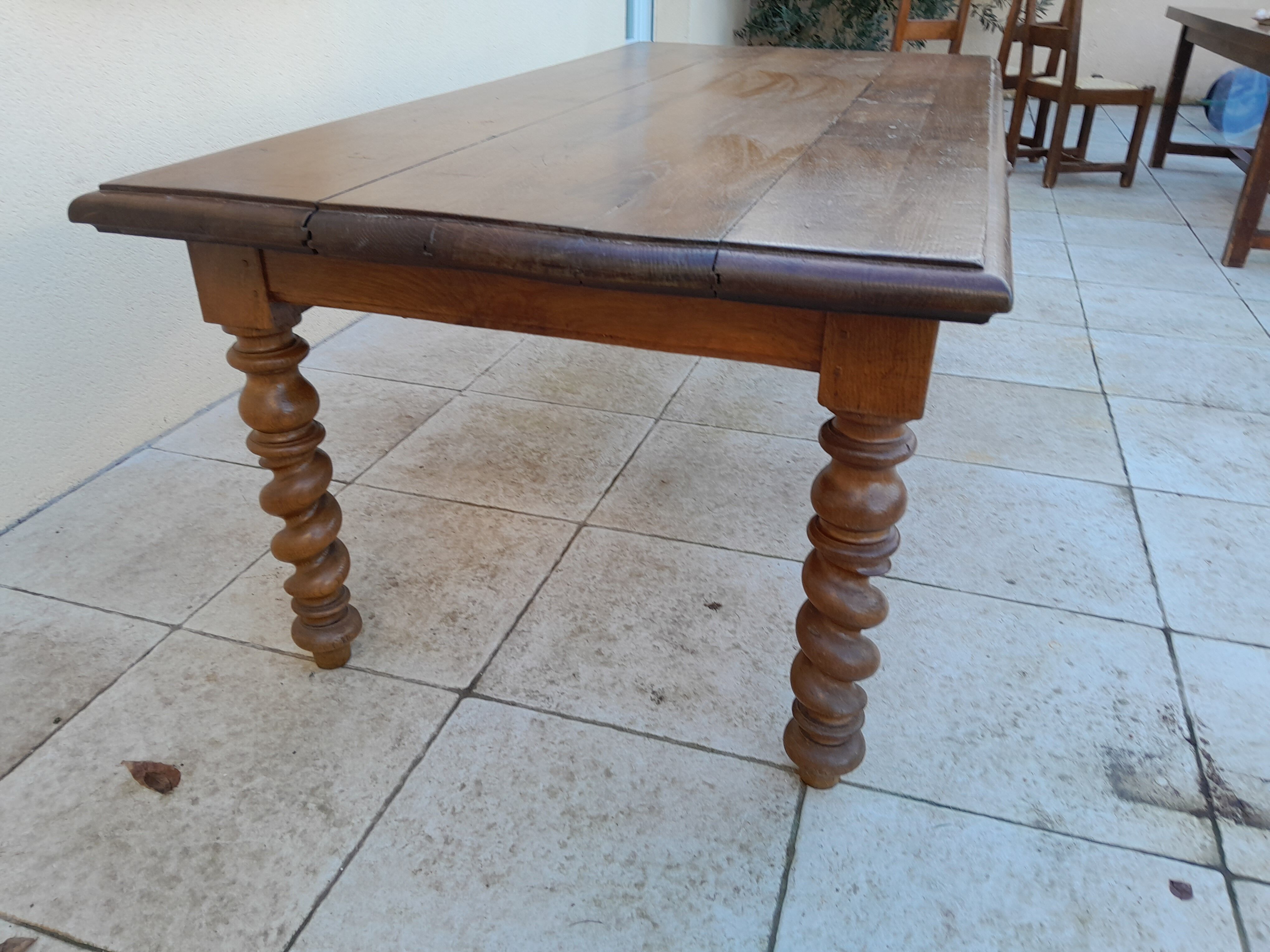 Old oak farmhouse table twisted feet