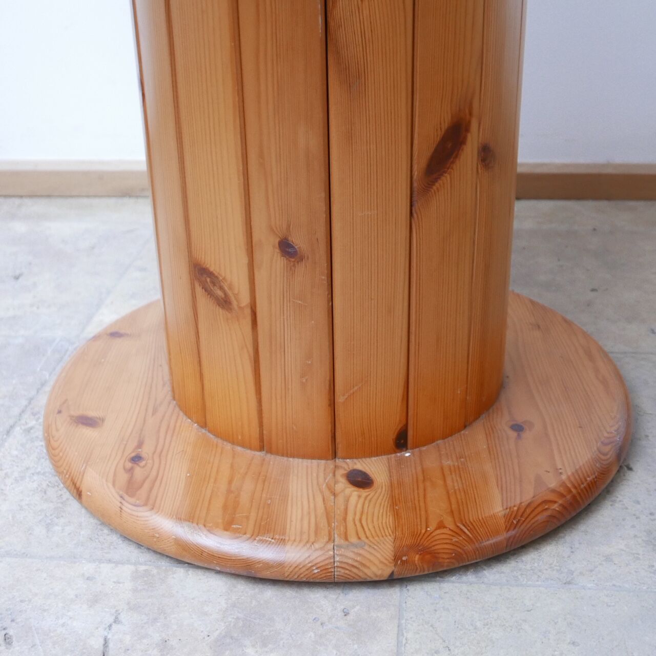 Table à manger hollandaise du milieu du siècle en pin