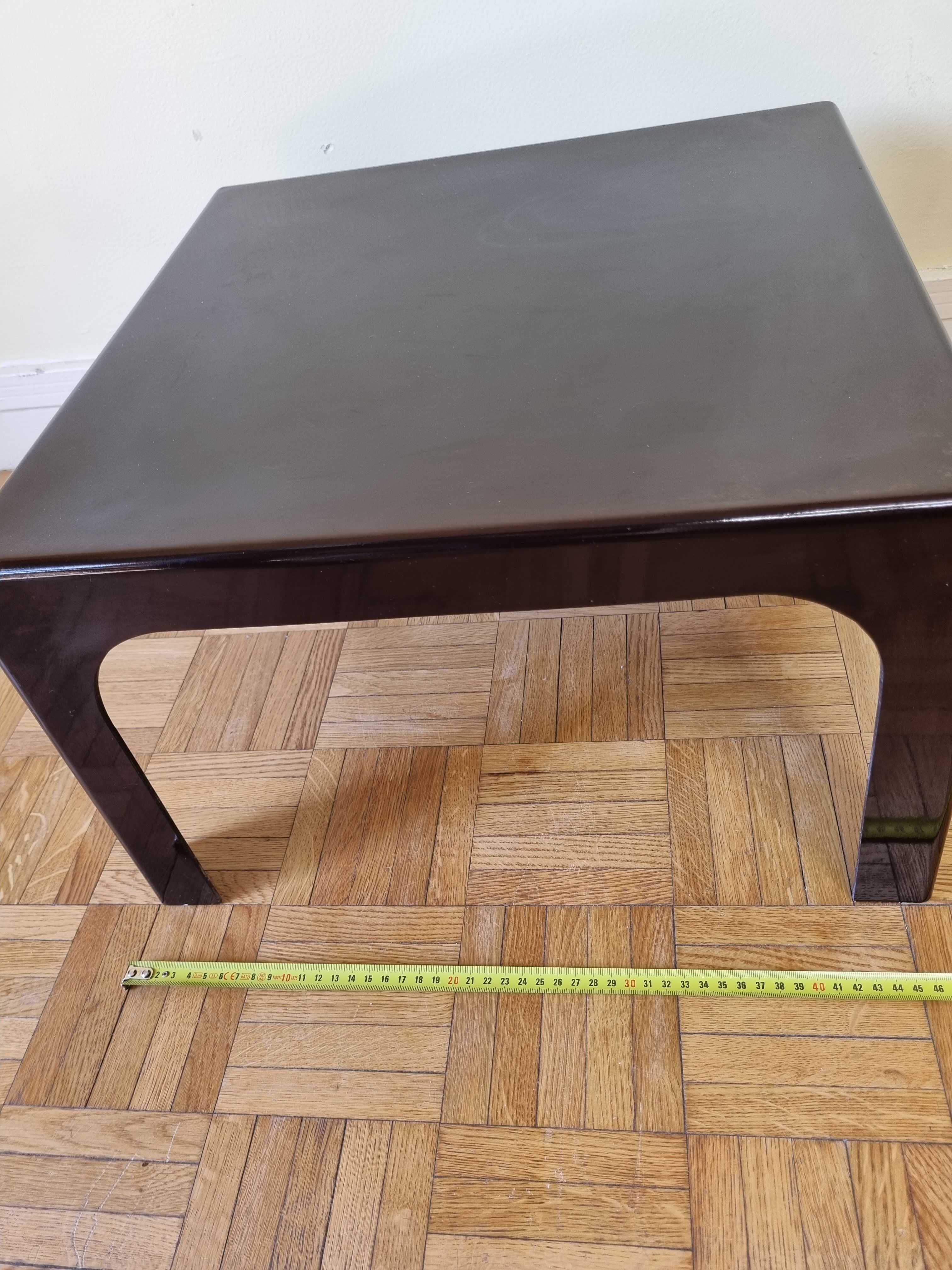 Table basse vintage en fibre de verre, années 70