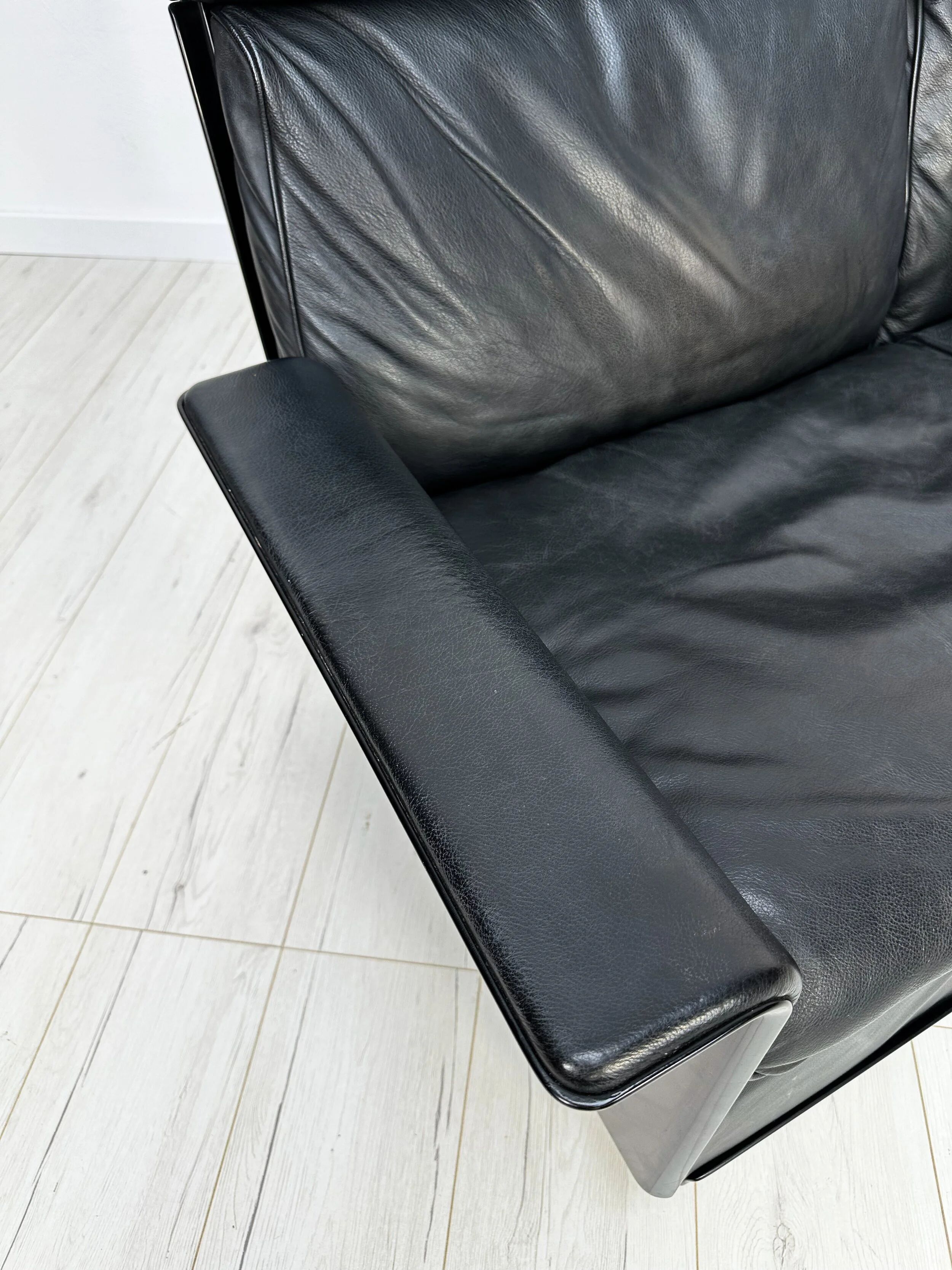 ‘70s/‘80s Vintage 620 Leather 2-Seater Sofa by Dieter Rams for Vitsoe