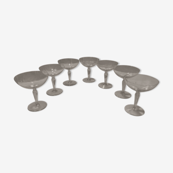 Lot de 7 coupes à champagne verre fumé