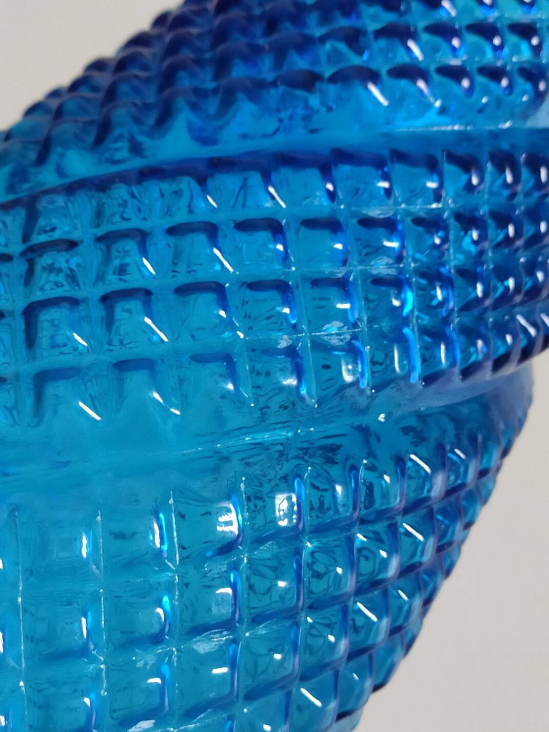 Vase verre bleu